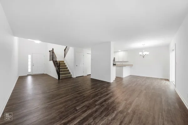 $2,350 | 7109 Hidden Green Circle, Unit 3302, Fox Lake, IL 60020