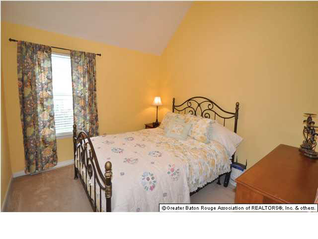 10033 High Pines Drive Baton Rouge, LA 70809 - Photo 5 of 9 Gallery Image 5