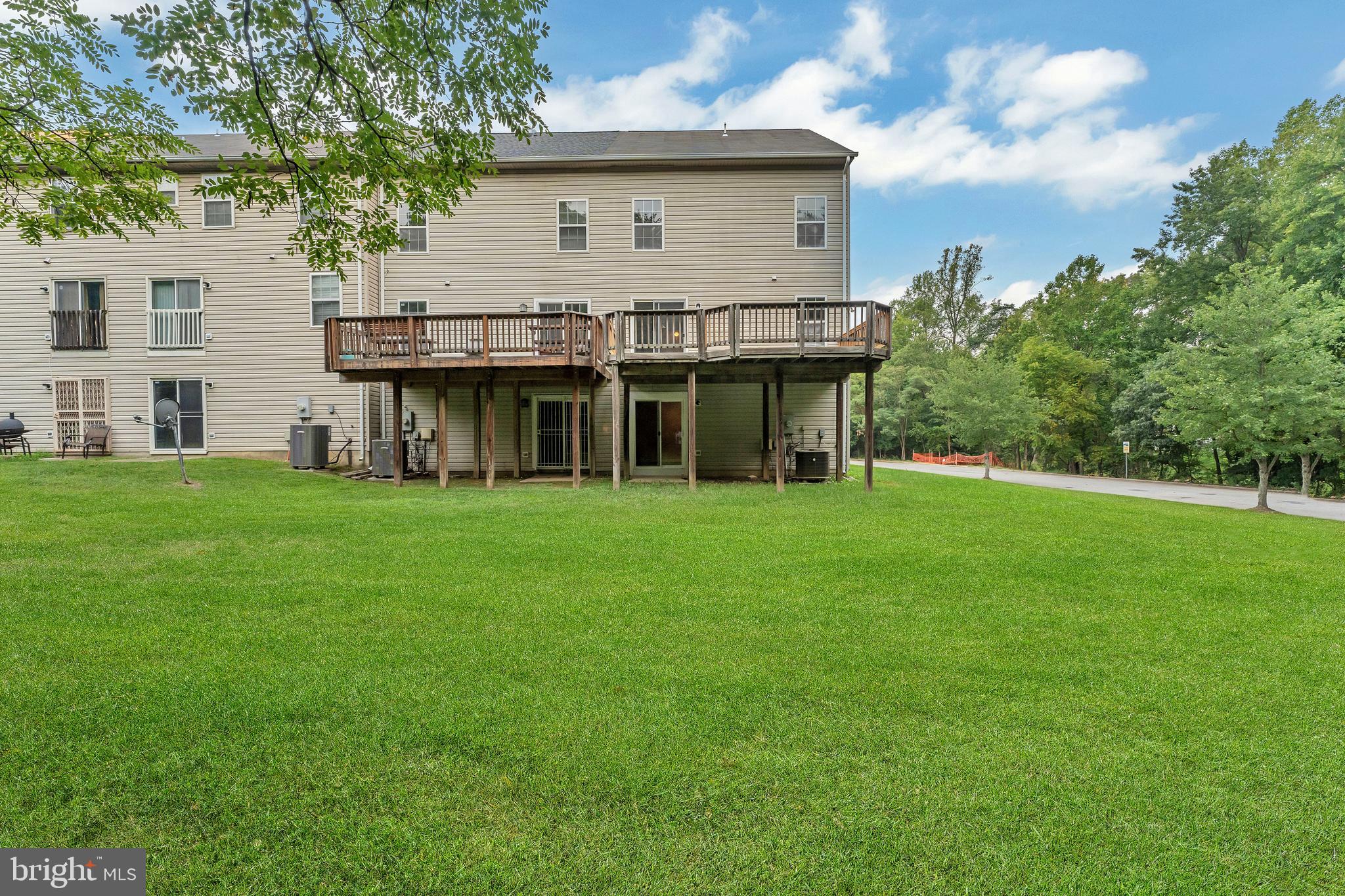 8800 Hardesty Drive Clinton, MD 20735 - Photo 2 of 34 large back yard that backs into woods