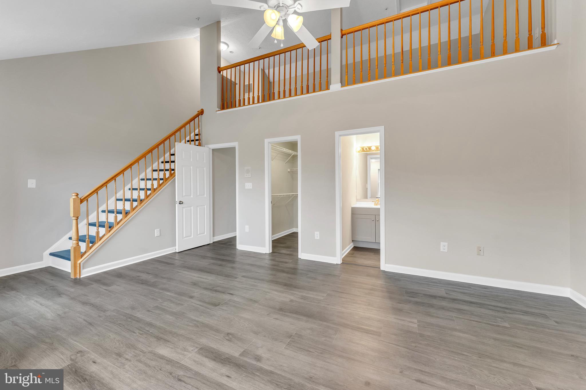 8800 Hardesty Drive Clinton, MD 20735 - Photo 27 of 34 Owners suite with loft / ensuite and walk in cls