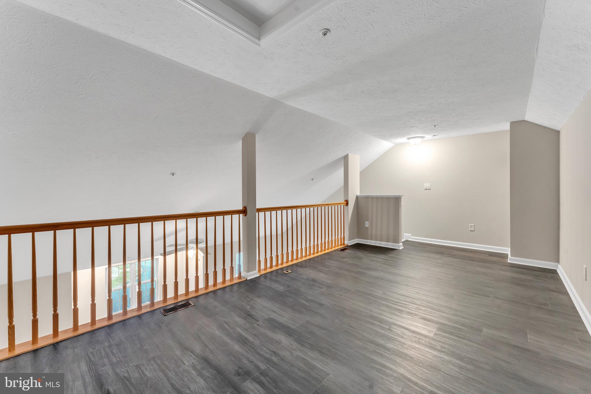 8800 Hardesty Drive Clinton, MD 20735 - Photo 33 of 34 upstairs loft