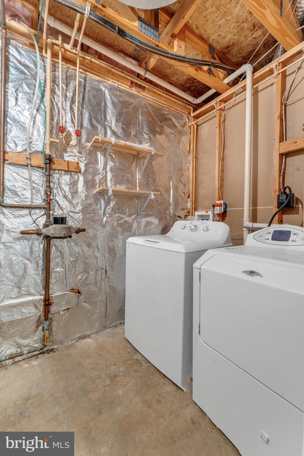 8800 Hardesty Drive Clinton, MD 20735 - Photo 9 of 34 laundry room