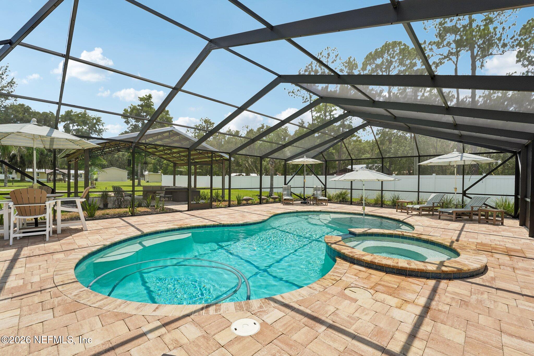 122 Macon Road Palatka, FL 32177 - Photo 72 of 177 Hot tub with Spill way