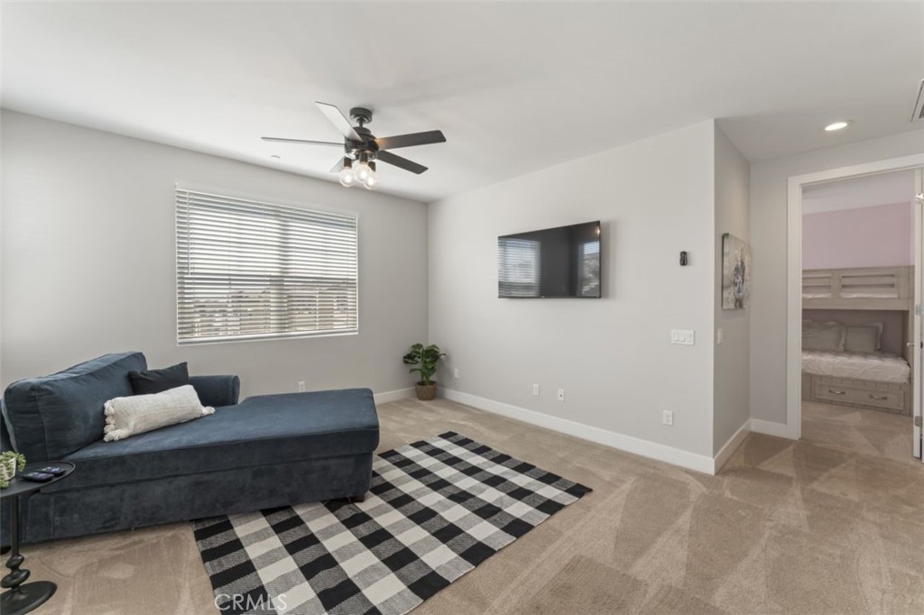 19120 Blackthorn Drive Canyon Country, CA 91351 - Photo 21 of 40 Open and spacious upstairs loft