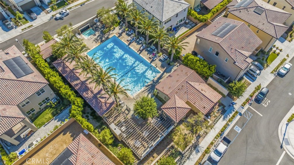 19120 Blackthorn Drive Canyon Country, CA 91351 - Photo 38 of 40 HOA pool and spa