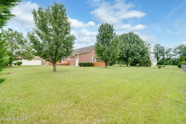 $326,500 | 105 Phillip Mills Drive, Teachey, NC 28464