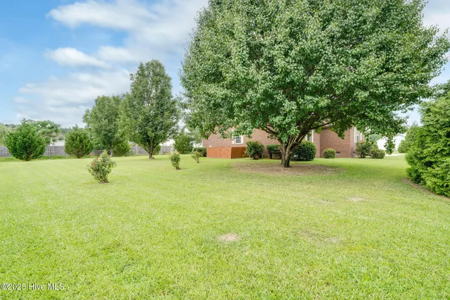 $326,500 | 105 Phillip Mills Drive, Teachey, NC 28464