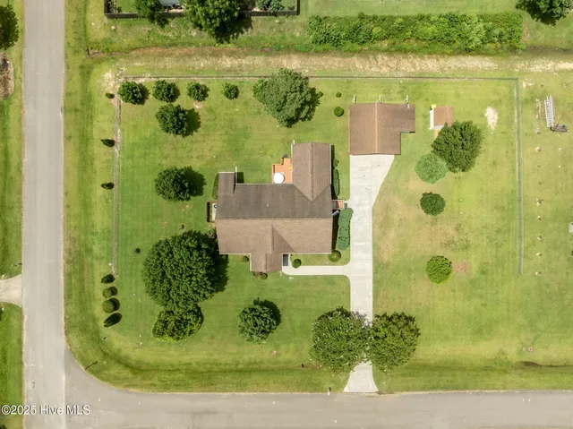 $326,500 | 105 Phillip Mills Drive, Teachey, NC 28464