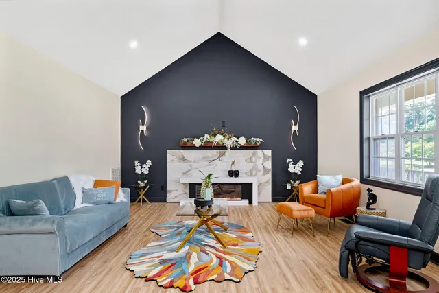 $326,500 | 105 Phillip Mills Drive, Teachey, NC 28464