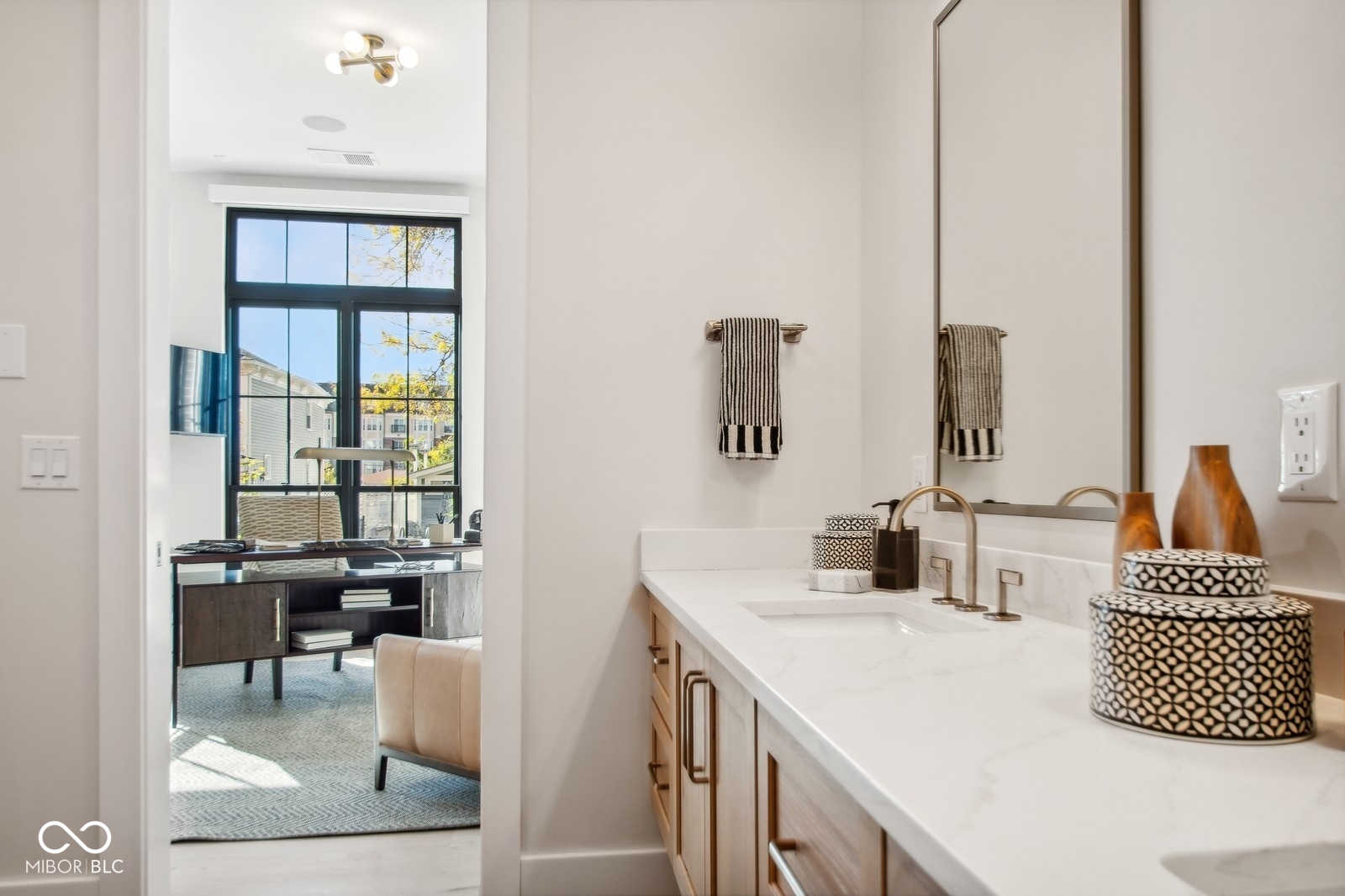 41 North Rangeline Road, Unit 2 Carmel, IN 46032 - Photo 17 of 38