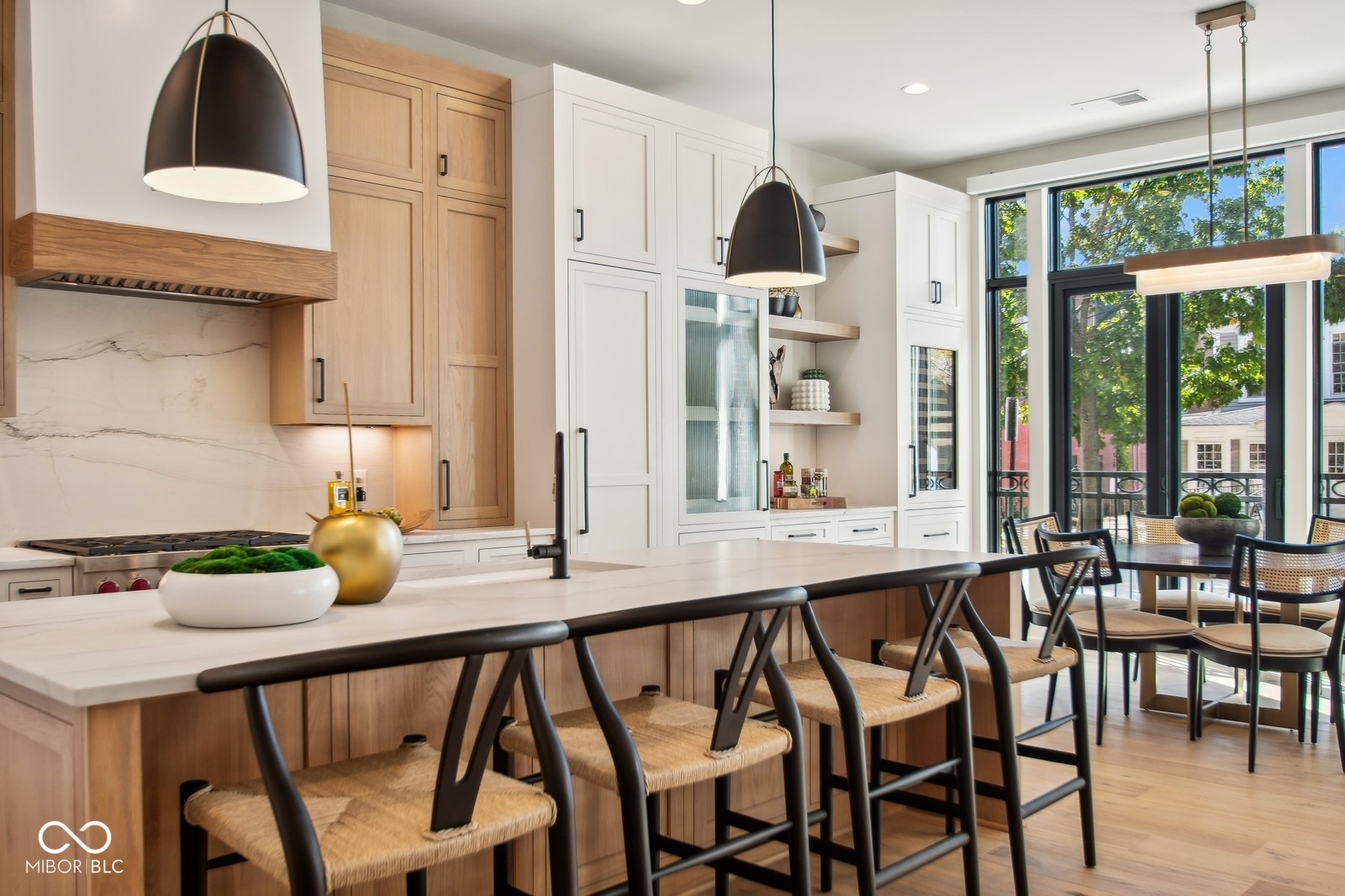 41 North Rangeline Road, Unit 2 Carmel, IN 46032 - Photo 2 of 38