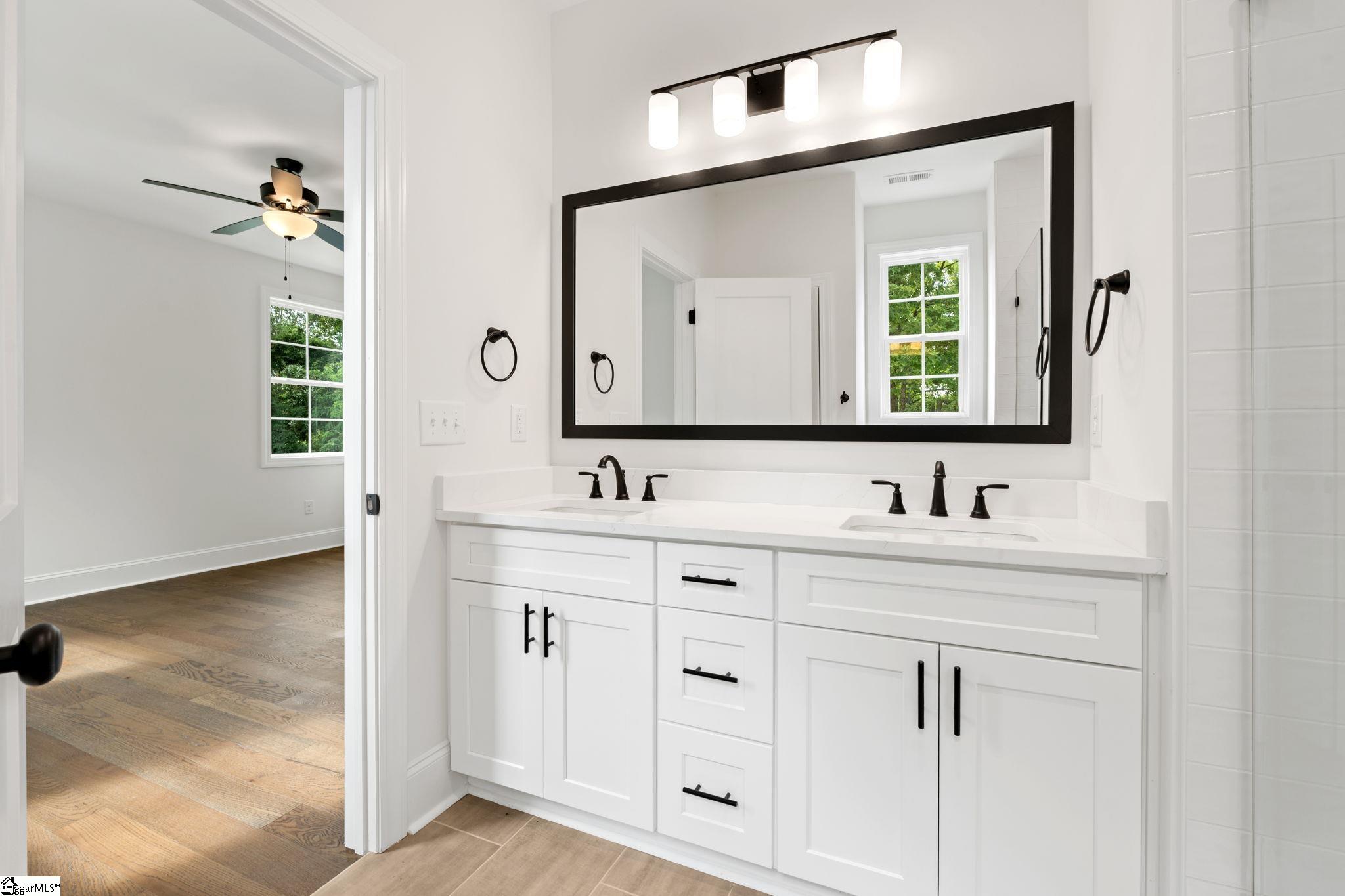 711 North Main Street Greer, SC 29651 - Photo 12 of 15