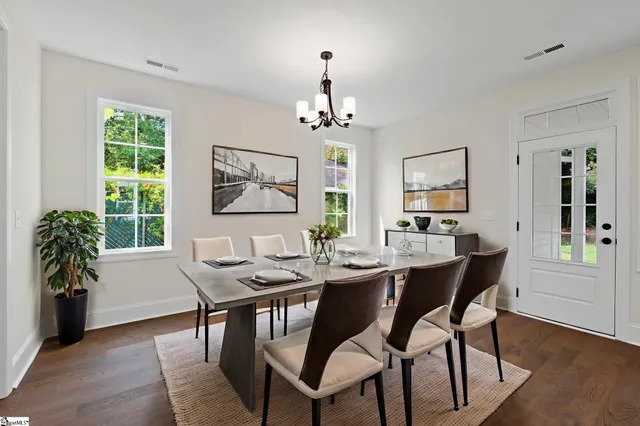 $394,500 | 711 North Main Street, Greer, SC 29651