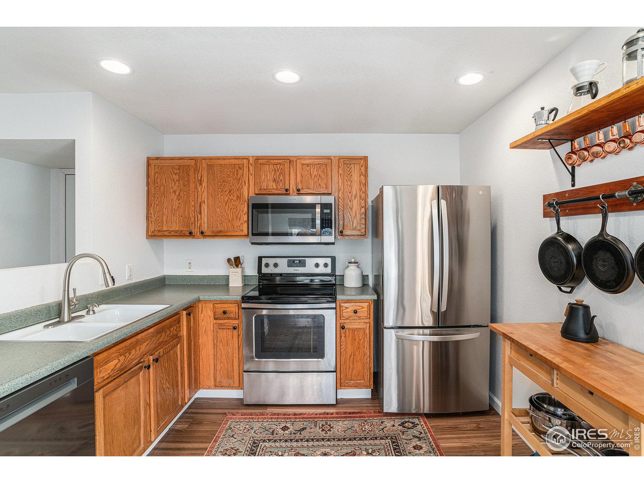 402 Riva Ridge Drive Fort Collins, CO 80526 - Photo 14 of 27 Kitchen Facing South