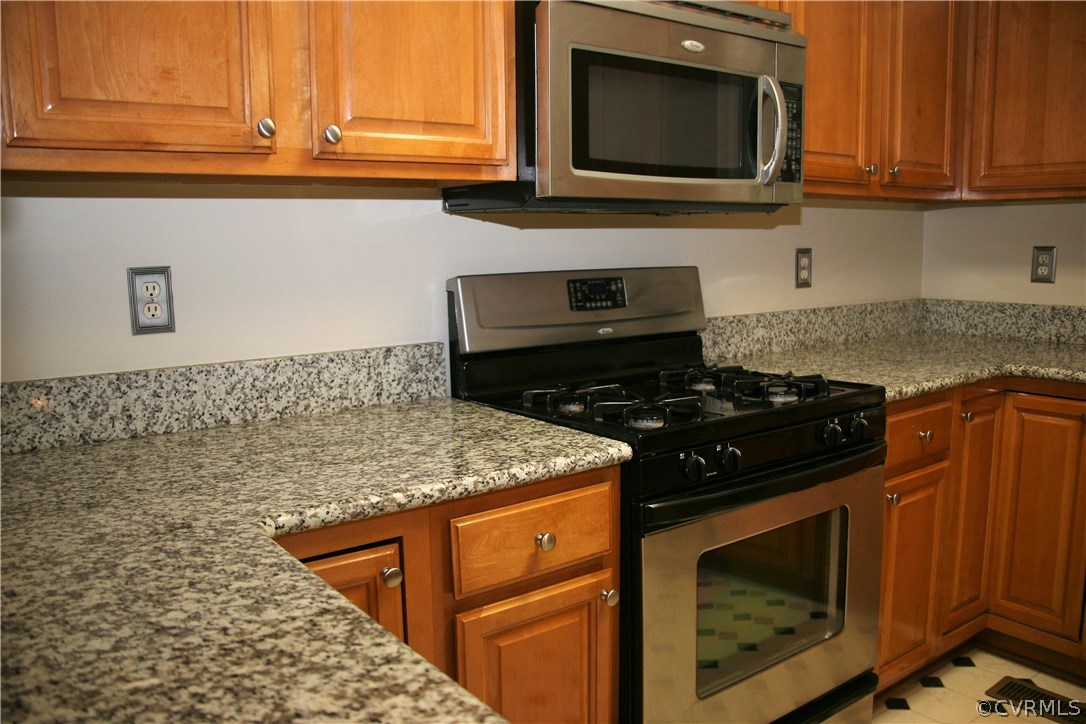 5806 Rosebay Forest Road Midlothian, VA 23112 - Photo 19 of 39 Gallery Image 19