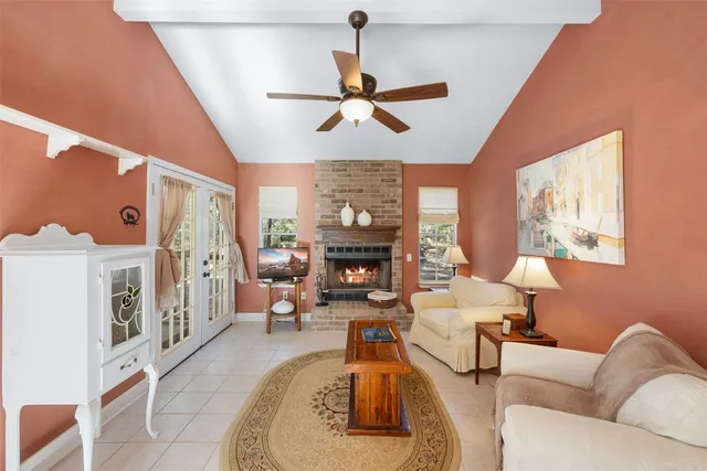 $575,000 | 1700 County Road 151, Columbus, TX 78934