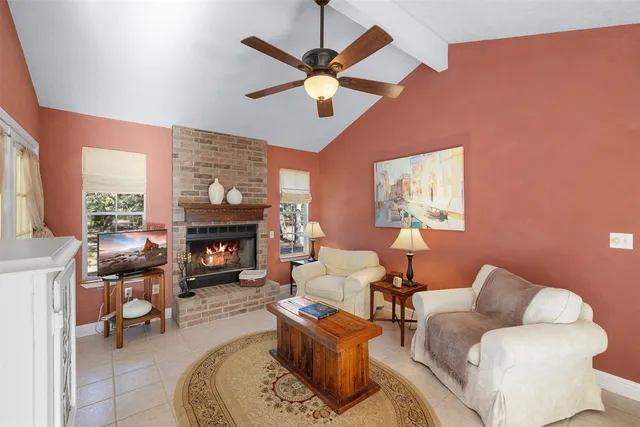 $575,000 | 1700 County Road 151, Columbus, TX 78934