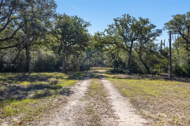 $575,000 | 1700 County Road 151, Columbus, TX 78934