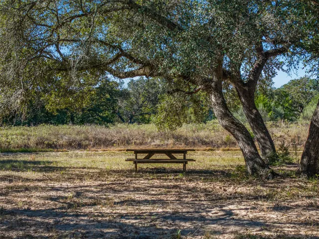 $575,000 | 1700 County Road 151, Columbus, TX 78934