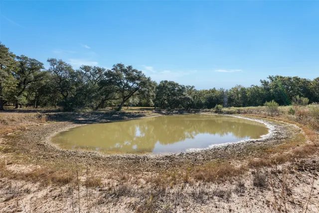 $575,000 | 1700 County Road 151, Columbus, TX 78934