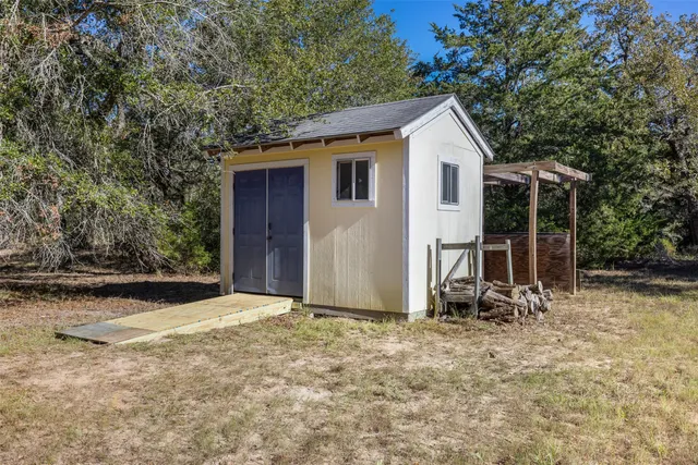 $575,000 | 1700 County Road 151, Columbus, TX 78934