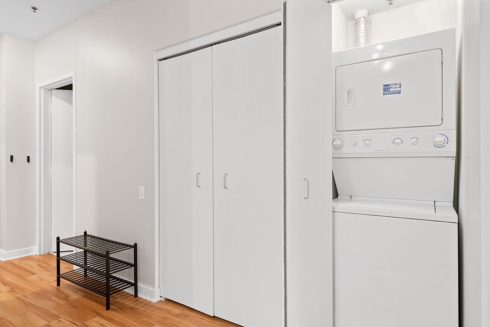 5 North Wabash Avenue, Unit 1103 Chicago, IL 60602 - Photo 14 of 15