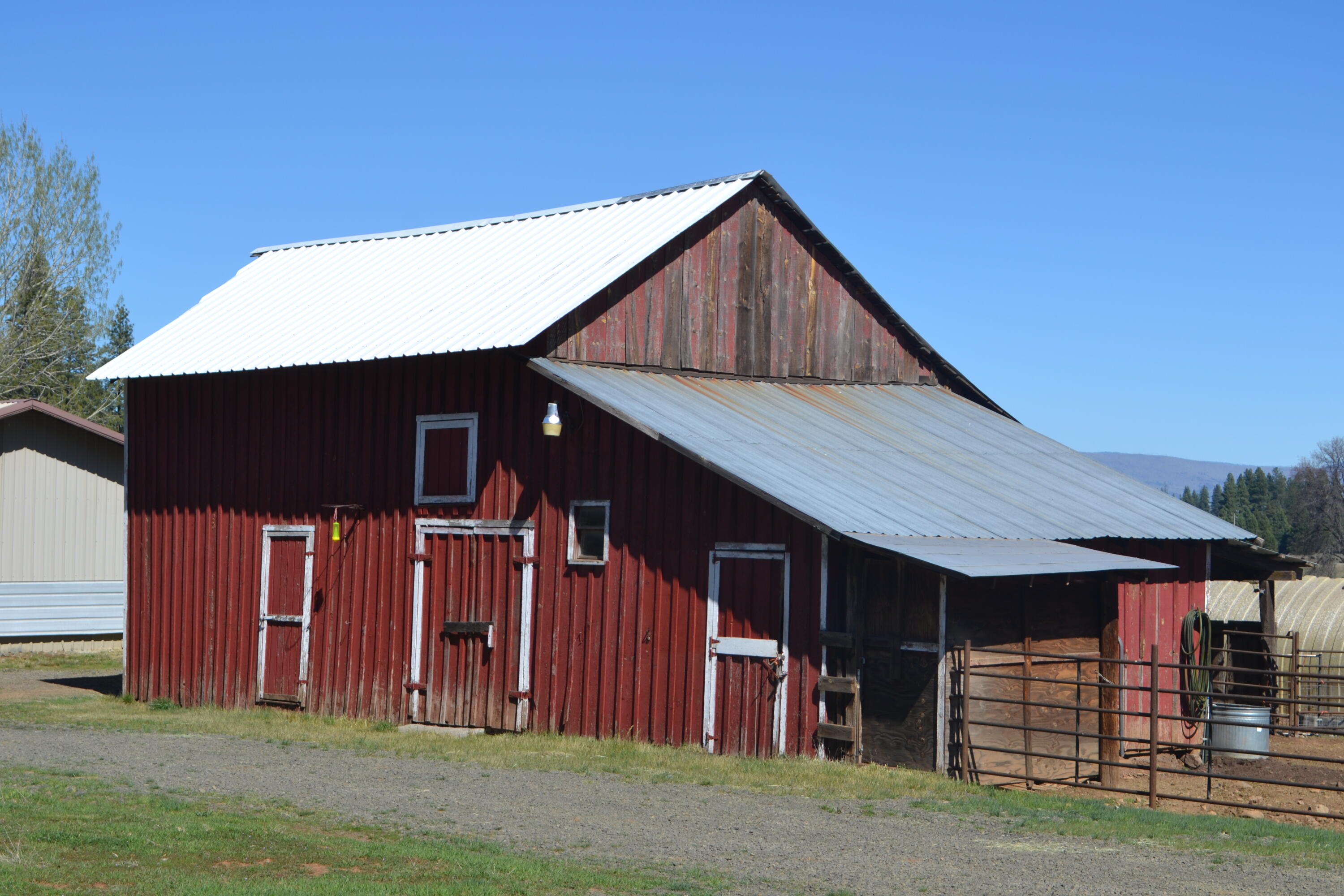 651-050 Foothill Road McArthur, CA 96056 - Photo 4 of 89 3