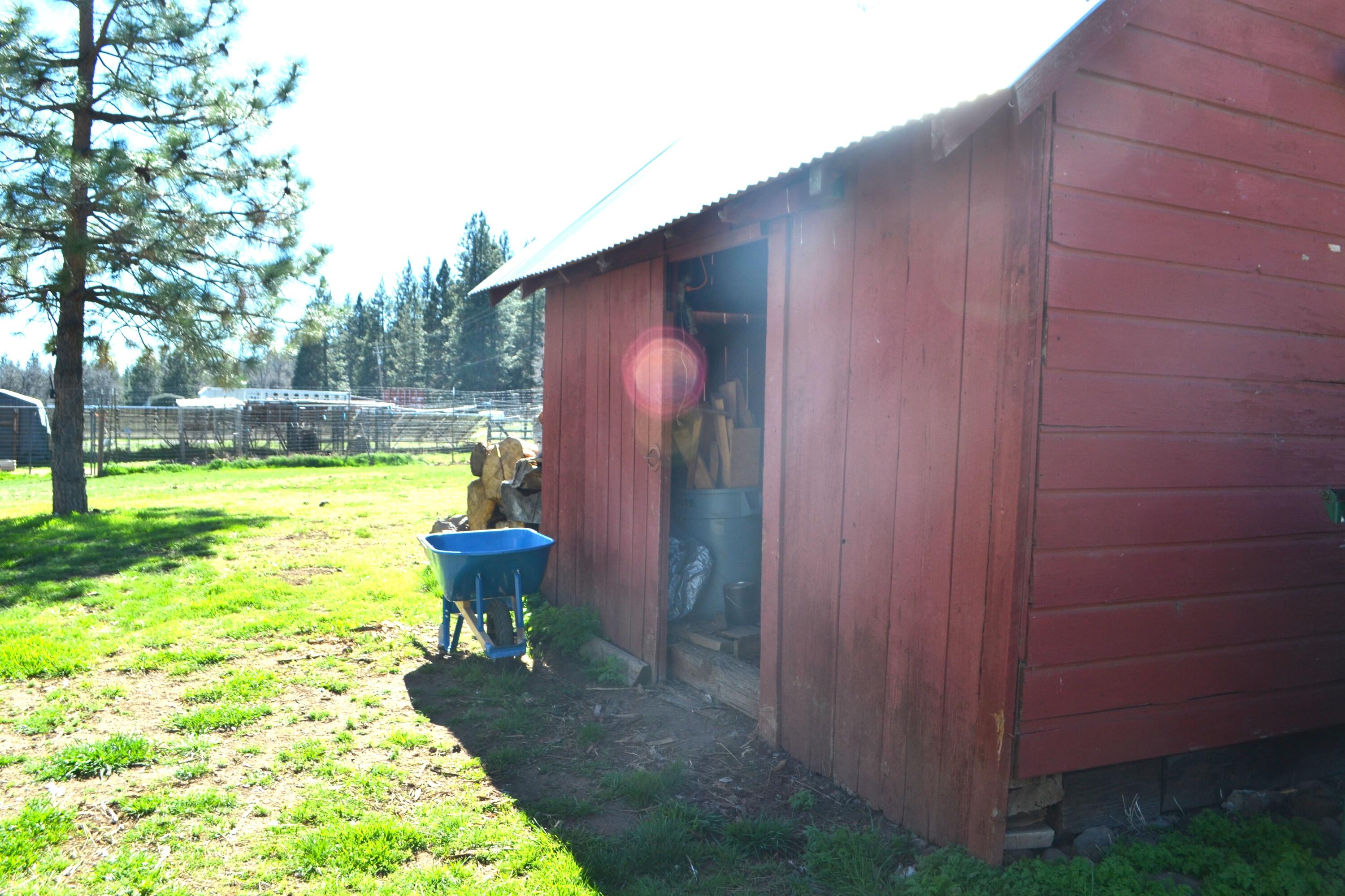651-050 Foothill Road McArthur, CA 96056 - Photo 85 of 89 BARN20