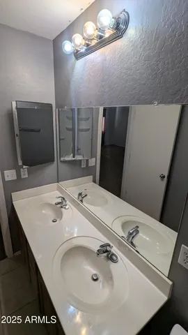 $280,500 | 139 East Taylor Avenue, Coolidge, AZ 85128