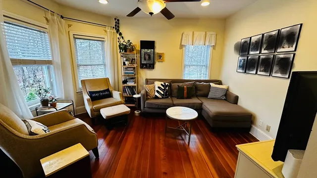 $3,000 | 139 Stetson Street, Unit 2, Braintree, MA 02184