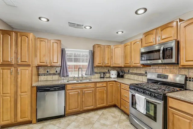 $172,000 | 2970 South Sayles Court, Wichita, KS 67210