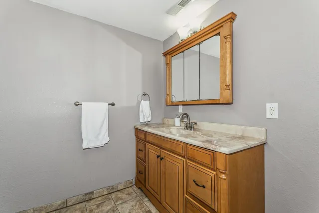 $172,000 | 2970 South Sayles Court, Wichita, KS 67210