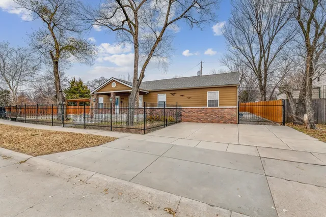 $172,000 | 2970 South Sayles Court, Wichita, KS 67210