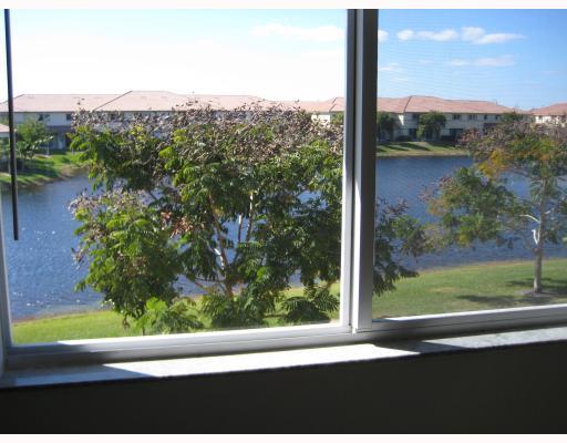3617 Oleander Terrace, Unit 3617 Riviera Beach, FL 33404 - Photo 8 of 16 Additional Photo
