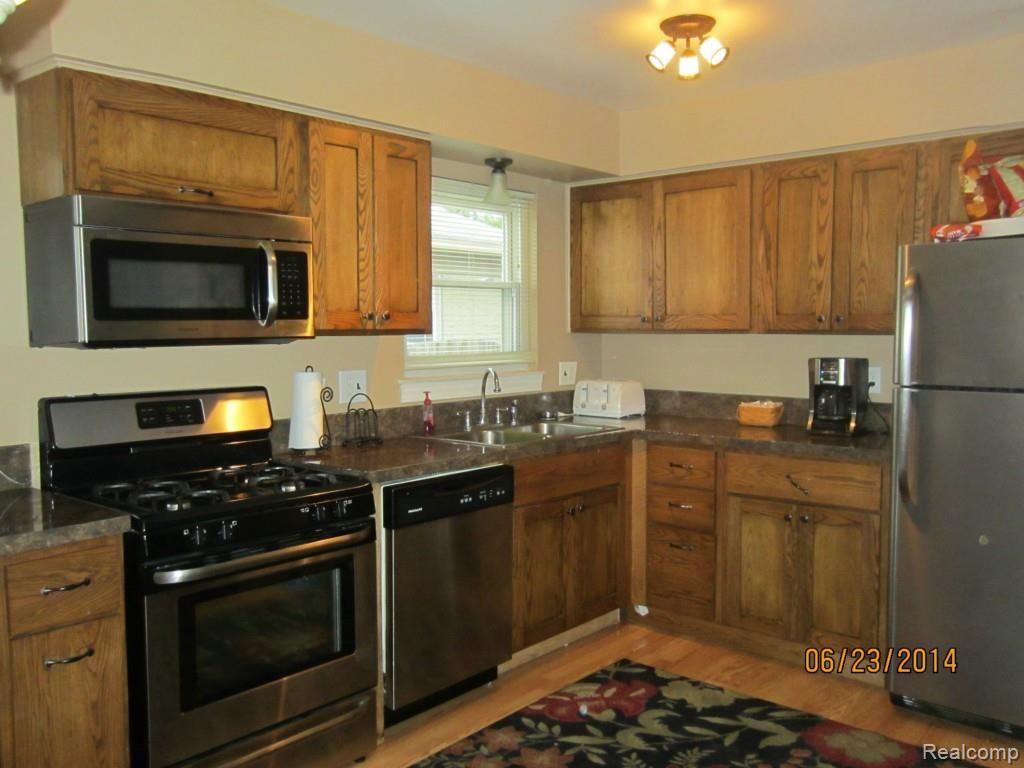 29062 Springstead Street Rockwood, MI 48173 - Photo 25 of 26 Kitchen