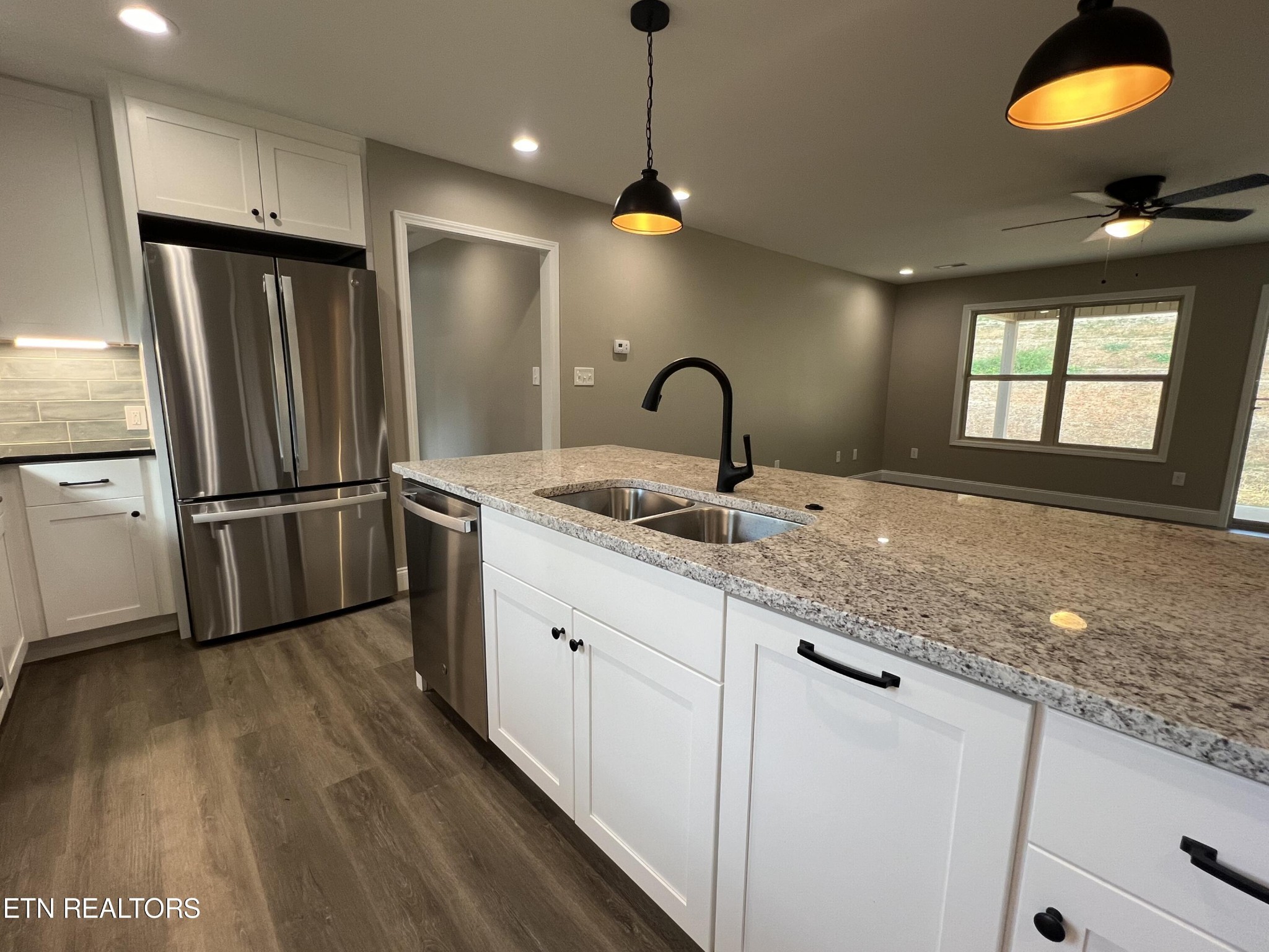117 Wade Lane Oak Ridge, TN 37830 - Photo 6 of 22 Gallery Image 6