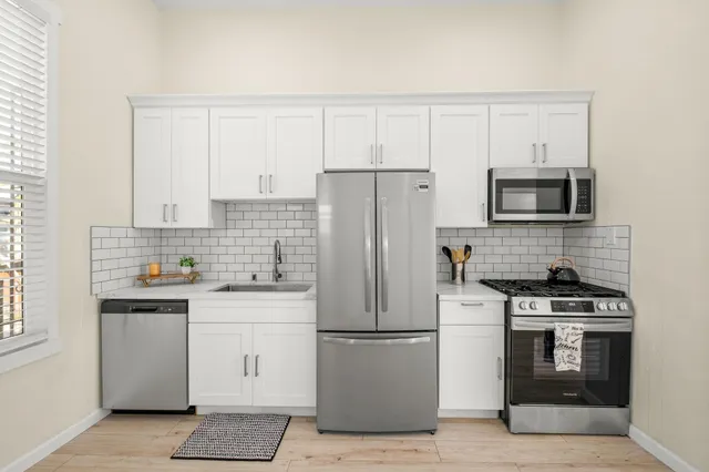 $739,000 | 879 Wood Street, Oakland, CA 94607