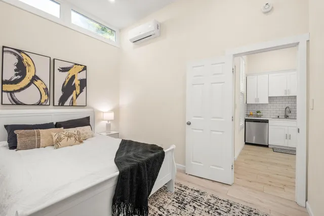 $739,000 | 879 Wood Street, Oakland, CA 94607