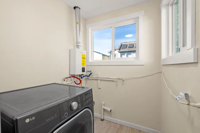 $739,000 | 879 Wood Street, Oakland, CA 94607