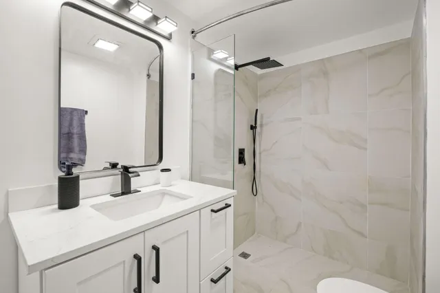 $739,000 | 879 Wood Street, Oakland, CA 94607