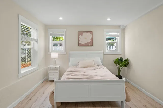 $739,000 | 879 Wood Street, Oakland, CA 94607