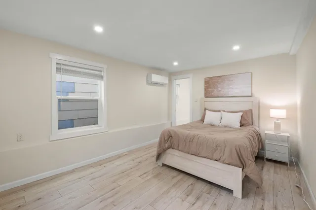 $739,000 | 879 Wood Street, Oakland, CA 94607