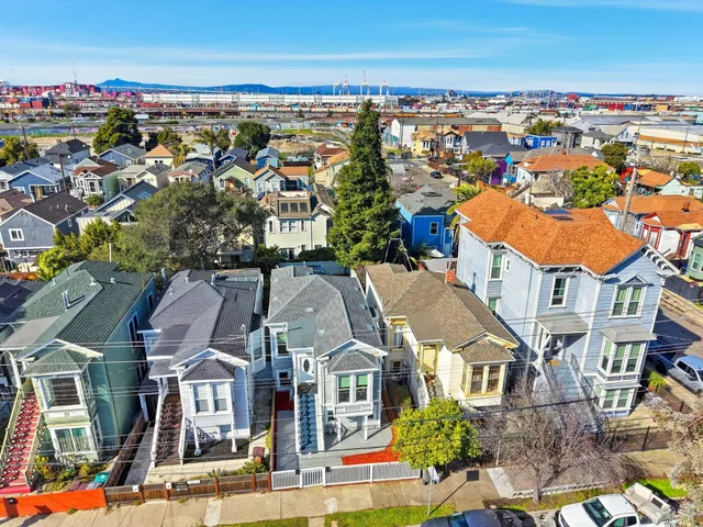 $739,000 | 879 Wood Street, Oakland, CA 94607
