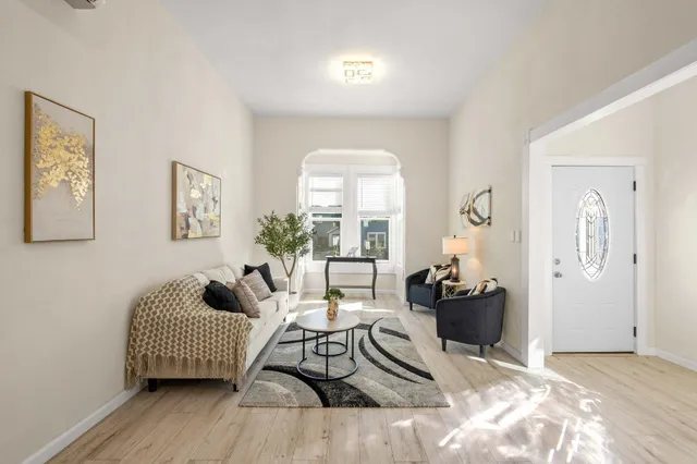 $739,000 | 879 Wood Street, Oakland, CA 94607