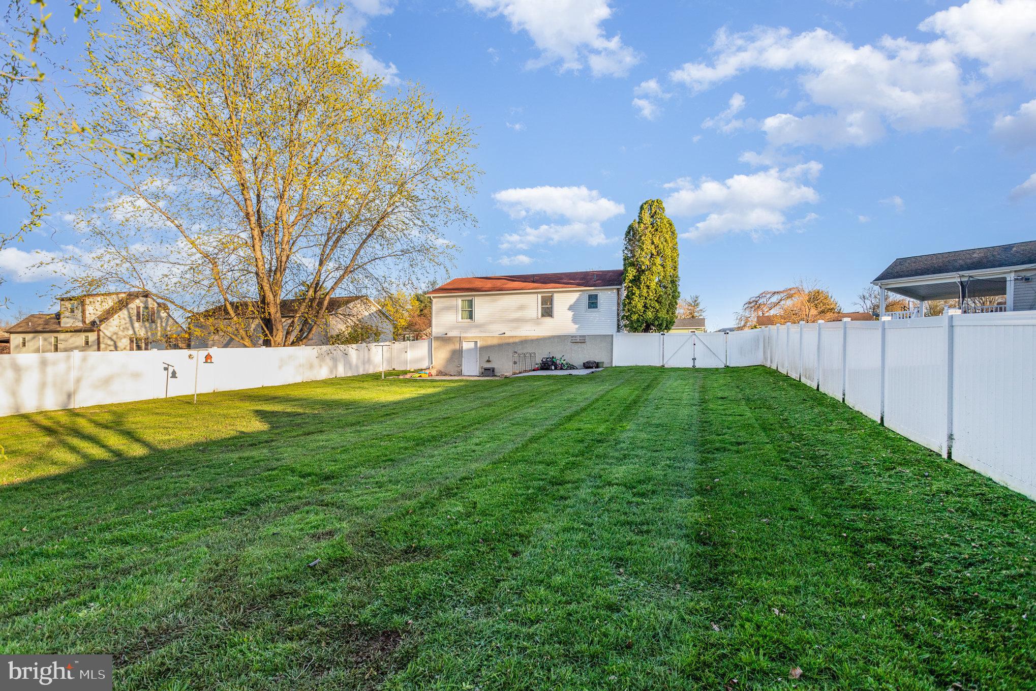 3417 Fox Ridge Court Dover, PA 17315 - Photo 2 of 29 HUGE Fenced In Backyard