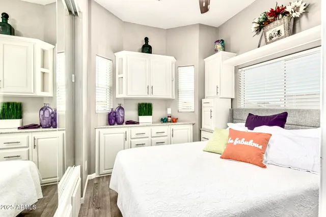 a view of entryway and hall