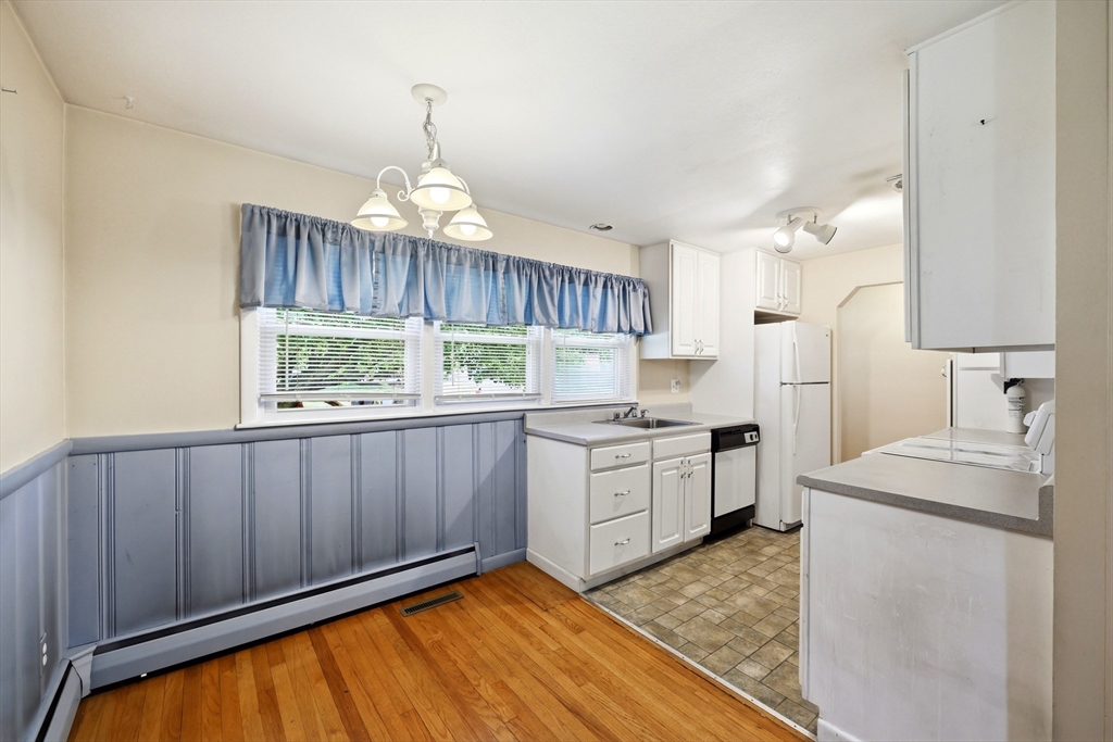 80 Gatewood Road Springfield, MA 01119 - Photo 12 of 30 Gallery Image 12