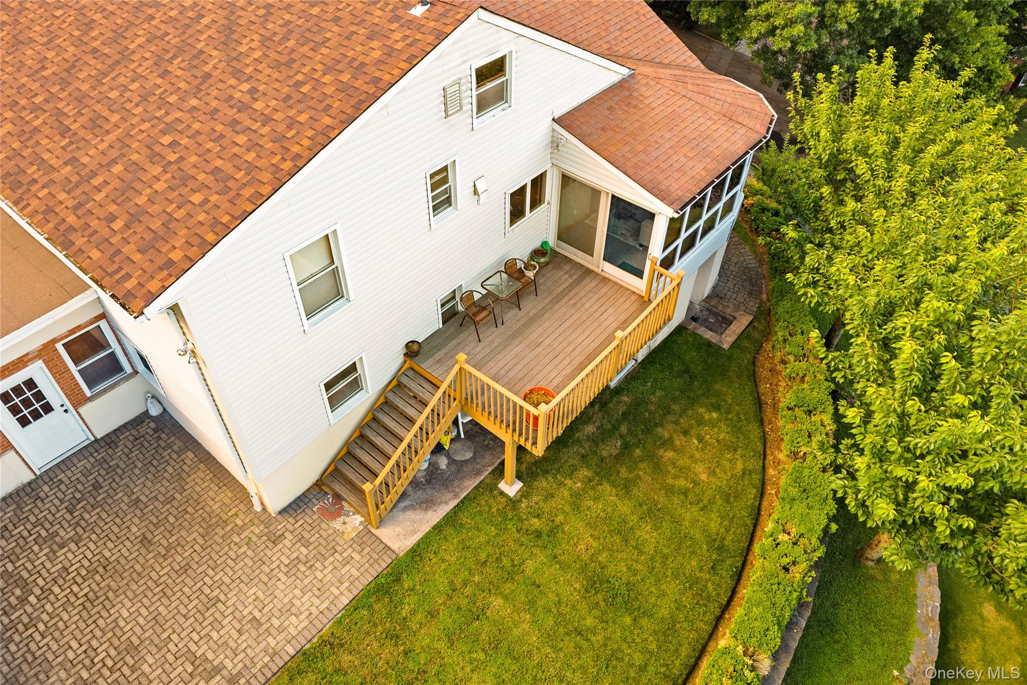 81 Avondale Road Yonkers, NY 10710 - Photo 46 of 48
