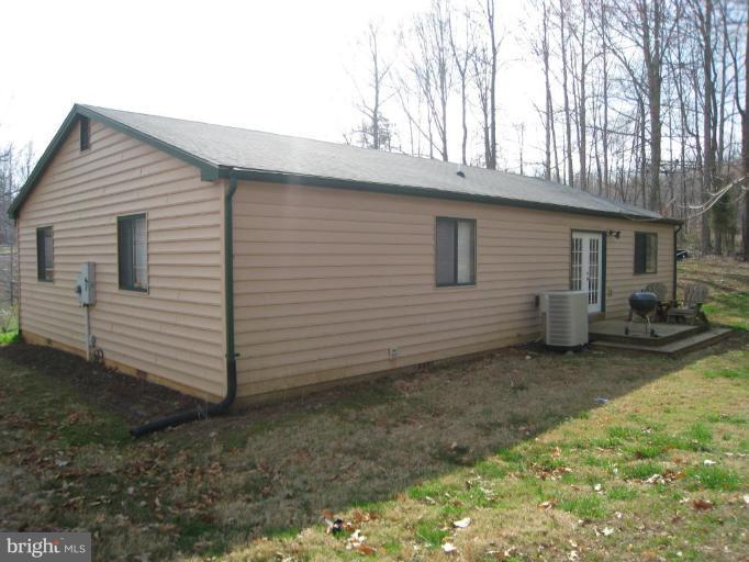 2098 Rutherford Lane Amissville, VA 20106 - Photo 2 of 16 Exterior (Rear)