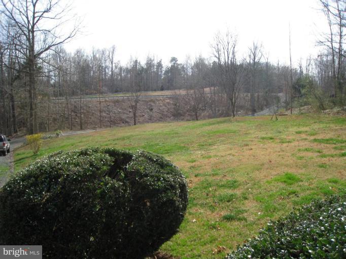 2098 Rutherford Lane Amissville, VA 20106 - Photo 14 of 16 Exterior #2
